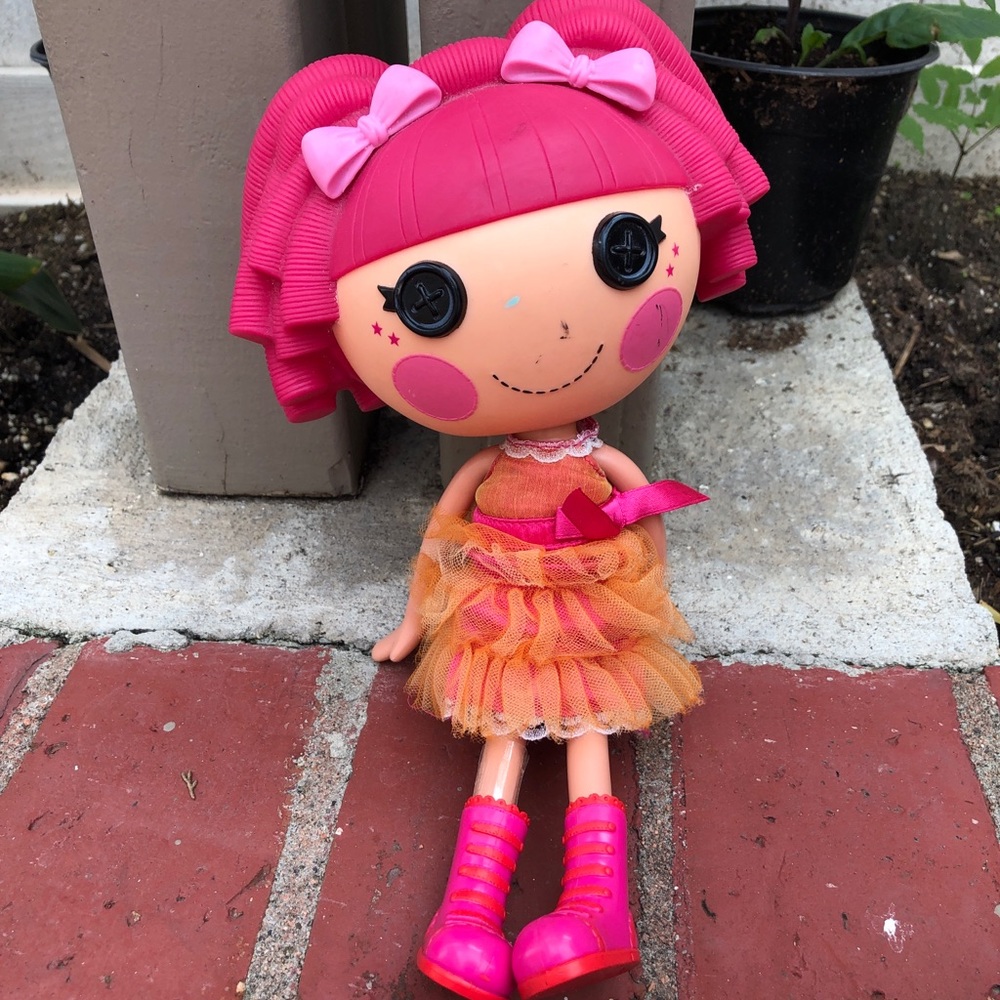 Lalaloopsy doll (mix and match)